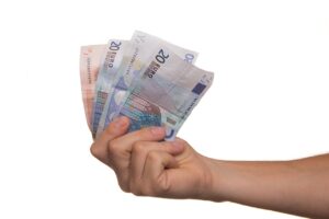 apply instant cash loans now